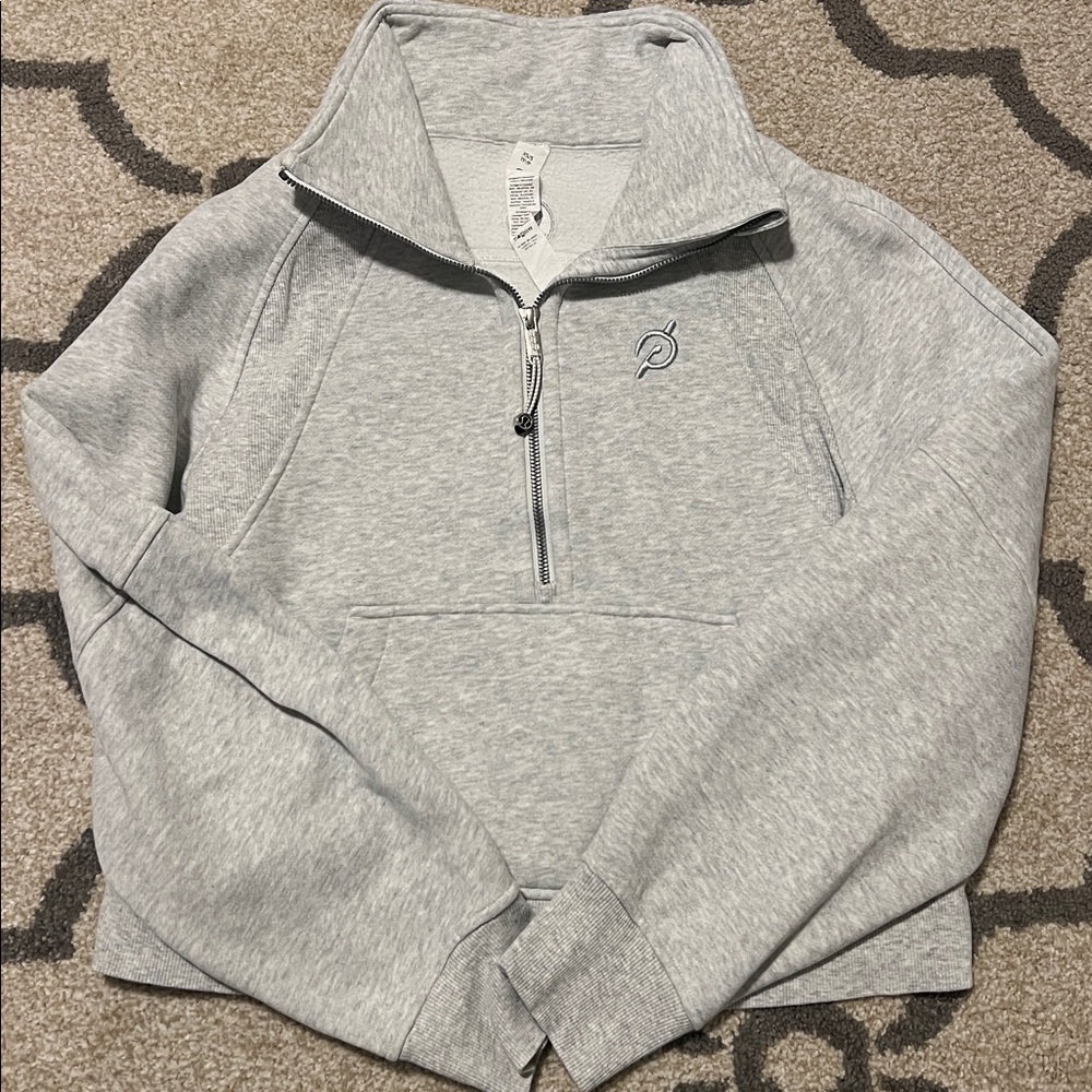 Gray Quarter-Zip Women's Top Lululemon XS/S Scuba
